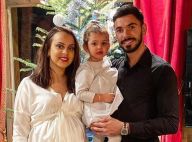 Morgan Sanson (OM) papa : avec Marie et Julia, grande soeur, il présente bébé