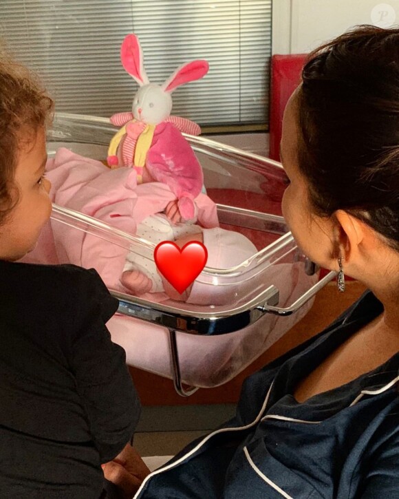 Morgan Sanson, milieu de terrain de l'Olympique de Marseille, a annoncé le 18 février 2020 sur Instagram la naissance de son deuxième enfant avec sa compagne Marie : Jade, une petite soeur pour Julia, née le 19 août 2017.
