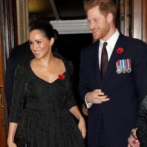 Le prince Harry, duc de Sussex, et Meghan Markle, duchesse de Sussex - La famille royale assiste au Royal British Legion Festival of Remembrance au Royal Albert Hall à Kensington, Londres, le 9 novembre 2019.