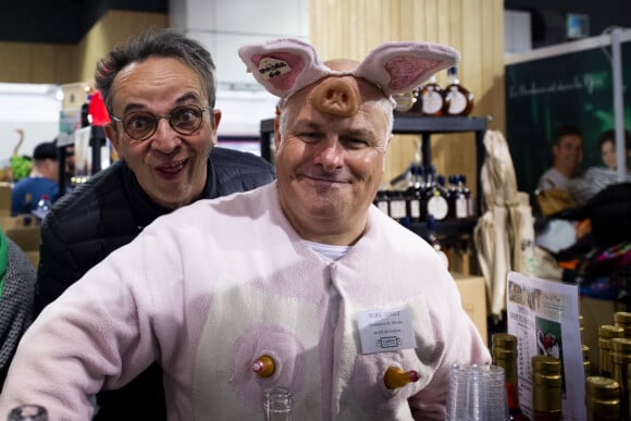 Noël Jamet, quintuple champion du monde d'imitation du cri de cochon au 57ème salon International de l'Agriculture au parc des expositions de la porte de Versailles à Paris, France, le 23 février 2020. © Jean-Baptiste Autissier/Panoramic/Bestimage