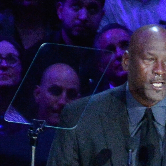 Michael Jordan livre un discours émouvant lors de l'hommage à Kobe Bryant et sa fille Gianna au Staples Center de Los Angeles, le 24 février 2020.