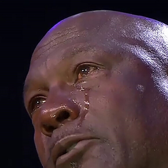 Michael Jordan, ému aux larmes, rend hommage à Kobe Bryant au Staples Center de Los Angeles, le 24 février 2020. La star de basket est décédée dans un accident d'hélicoptère, le 26 janvier 2020 à Calabasas, aux côtés de sa fille de 13 ans, Gianna, et de sept autres personnes.