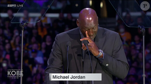Michael Jordan livre un discours émouvant lors de l'hommage à Kobe Bryant et sa fille Gianna au Staples Center de Los Angeles, le 24 février 2020.