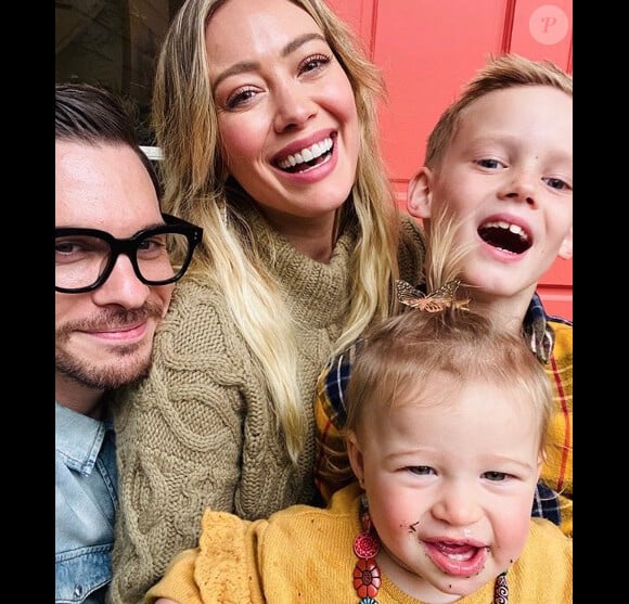 Hilary Duff, Matthew Koma, Luca et Banks sur Instagram. Le 29 novembre 2019.