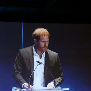 Le prince Harry, duc de Sussex, lors d'un sommet sur le tourisme durable au centre de conférences international d'Edimbourg, Ecosse, Royaume Uni, le 26 février 2020.