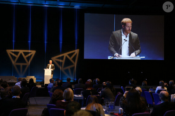 Le prince Harry, duc de Sussex, lors d'un sommet sur le tourisme durable au centre de conférences international d'Edimbourg, Ecosse, Royaume Uni, le 26 février 2020.
