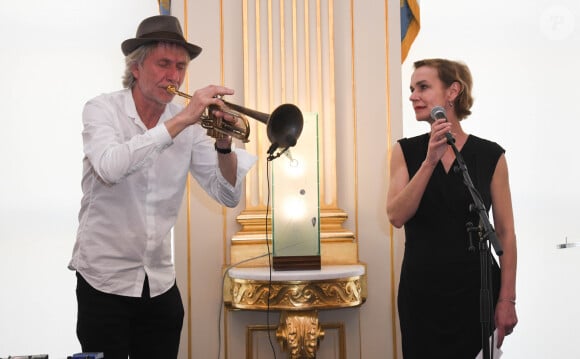 Erik Truffaz et Sandrine Bonnaire - 22ème édition du Printemps des Poètes au ministère de la Culture à Paris le 25 février 2020. © Coadic Guirec/Bestimage25/02/2020 - Paris