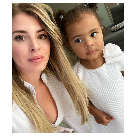 Emilie Fiorelli pose avec sa fille Louna sur Instagram - jeudi 27 février 2020