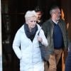 Claire Liebaert, mère d'Iñaki Urdangarin, à la sortie d'un restaurant de Vitoria le 20 février 2020. Le beau-frère du roi Felipe VI profitait du dernier jour de sa permission de sortie.