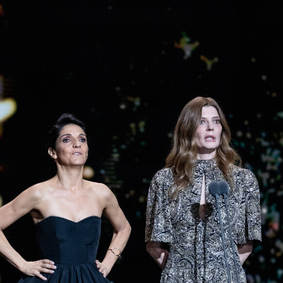 Florence Foresti, maitresse de cérémonie, Chiara Mastroianni lors de la 45ème cérémonie des César à la salle Pleyel à Paris le 28 février 2020 © Olivier Borde / Dominique Jacovides / Bestimage