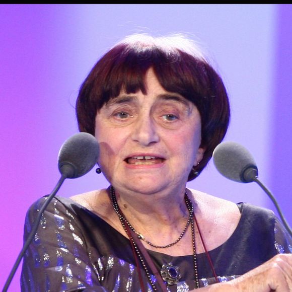 AGNES VARDA CESAR DU MEILLEUR FILM DOCUMENTAIRE - 34 EME CEREMONIE DES ' CESAR ' 2009 AU THEATRE DU CHATELET .27/02/2009 - PARIS