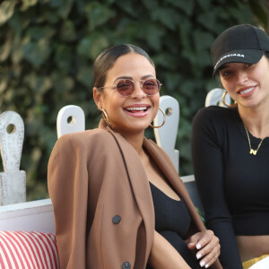 Christina Milian enceinte a déjeuné avec son amie Nicole Williams au restaurant Ivy à los Angeles le 14 janvier 2020.