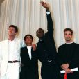  Mathieu Kassovitz reçoit le prix de la mise en scène pour son film "La Haine". 48e festival international du film de Cannes. Le 18 mai 1995. 