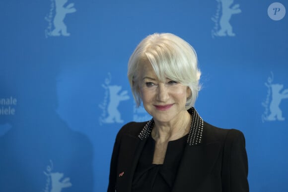 Helen Mirren, récompensée d'un Ours d'honneur pour l'ensemble de sa carrière, donne une conférence de presse à la 70me Berlinale (20 février - 1er mars 2020), le 27 février 2020.