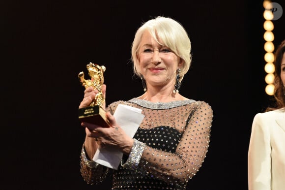 Helen Mirren a reçu le prix "Ours d'honneur" à l'occasion du 70e Festival international du film de Berlin, La Berlinale. Le 27 février 2020 © Future-Image / Zuma Press / Bestimage