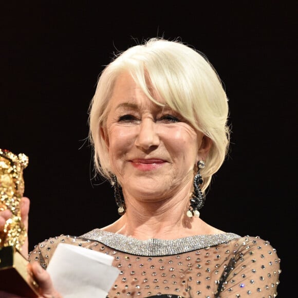 Helen Mirren a reçu le prix "Ours d'honneur" à l'occasion du 70e Festival international du film de Berlin, La Berlinale. Le 27 février 2020 © Future-Image / Zuma Press / Bestimage