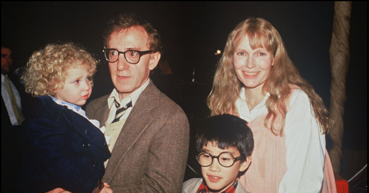 Archives Woody Allen, Mia Farrow et Dylan Farrow. Le 20 novembre 1987