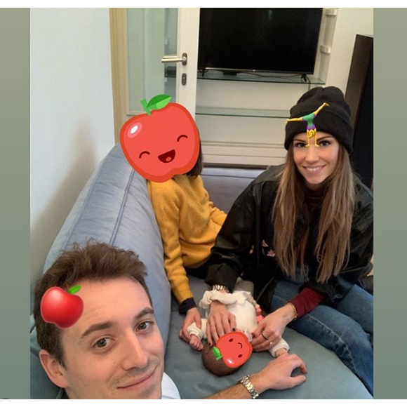 Alexandra Rosenfeld pose sur Instagram avec sa fille Ava, son chéri Hugo Clément et leur fille Jim - 8 février 2020