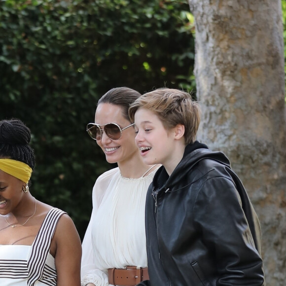 Exclusif - Angelina Jolie arrive à une fête d'anniversaire privée avec ses enfants Shiloh, Zahara et Pax Jolie-Pitt dans le quarrier de Brentwood à Los Angeles, le 2 septembre 2019.