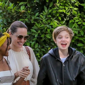 Exclusif - Angelina Jolie arrive à une fête d'anniversaire privée avec ses enfants Shiloh, Zahara et Pax Jolie-Pitt dans le quarrier de Brentwood à Los Angeles, le 2 septembre 2019.