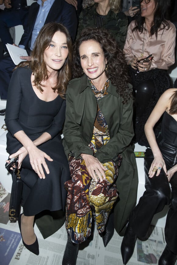 Carla Bruni-Sarkozy et Andie MacDowell - People au défilé de mode prêt-à-porter automne-hiver 2020/2021 "Dior" à Paris. Le 25 février 2020 © Olivier Borde / Bestimage