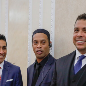Ronaldo et Ronaldinho - Tirage de la coupe du monde de Football 2018 en Russie à Moscou le 1er decembre 2017.