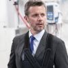 Le prince Frederik de Danemark, le bras en écharpe, inaugure les nouvelles Urgences de l'hôpital South Jutland à Aabenraa. Le 20 février 2020