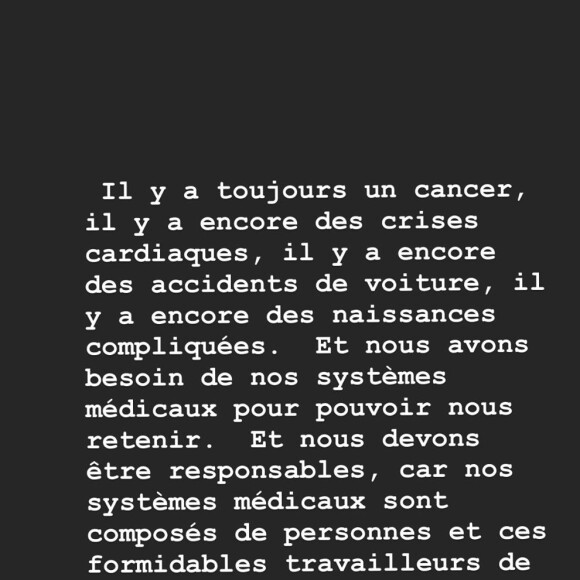 Dans un long message, Laeticia Hallyday appelle les Français à se responsabiliser face au coronavirus et à prendre les bonnes précautions, le dimanche 15 mars 2020.