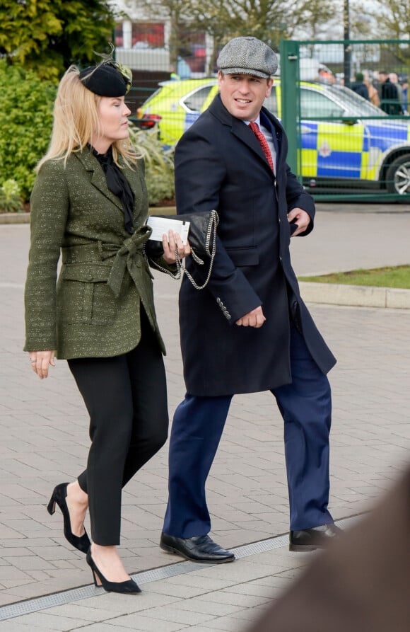 Peter Phillips et Autumn Phillips arrivent ensemble au festival de Cheltenham le 10 mars 2020