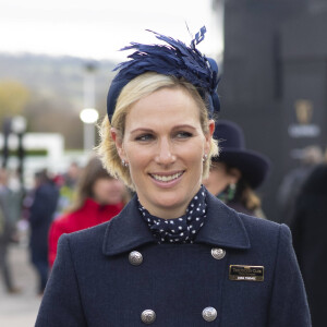Zara Tindall au Festival de Cheltenham à l'hippodrome de Cheltenham, 10 mars 2020