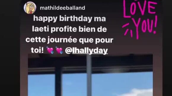 Laeticia Hallyday a republié sur Instagram le message que lui a adressé Mathilde Balland (la fillee de son compagnon Pascal Balland) à l'occasion de son anniversaire. Laeticia Hallyday a fêté ses 45 ans le 18 mars 2020.