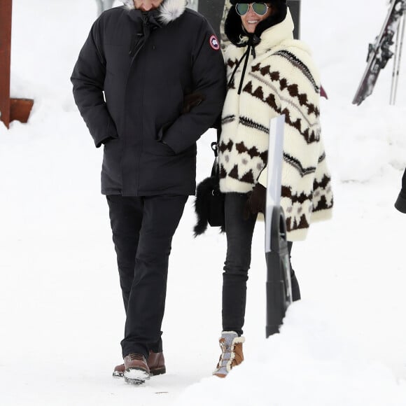 Exclusi - Laeticia Hallyday et son compagnon Pascal Balland lors d'une journée au ski à la station "Big Sky" dans le Montana avec leurs filles respectives, le 16 février 2020.