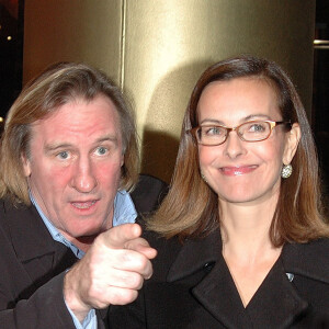 Archives. Gérard Depardieu et Carole Bouquet à Paris en 2004