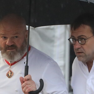 Les chefs Philippe Etchebest et Michel Sarran - Obsèques de Paul Bocuse en la cathédrale Saint-Jean de Lyon.