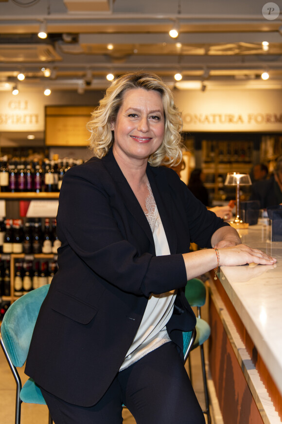 Exclusif - Luana Belmondo - Luana Belmondo lors du lancement de son livre "Italia mia Luana cuisine Rome" et de l'annonce de la diffusion de la série d'émissions sur la chaîne TV My Cuisine, au restaurant l'Osteria del Vino du marché spacieux Eataly Paris Marais à Paris le 7 novembre 2019. © Tiziano Da Silva - Pierre Perusseau/Bestimage