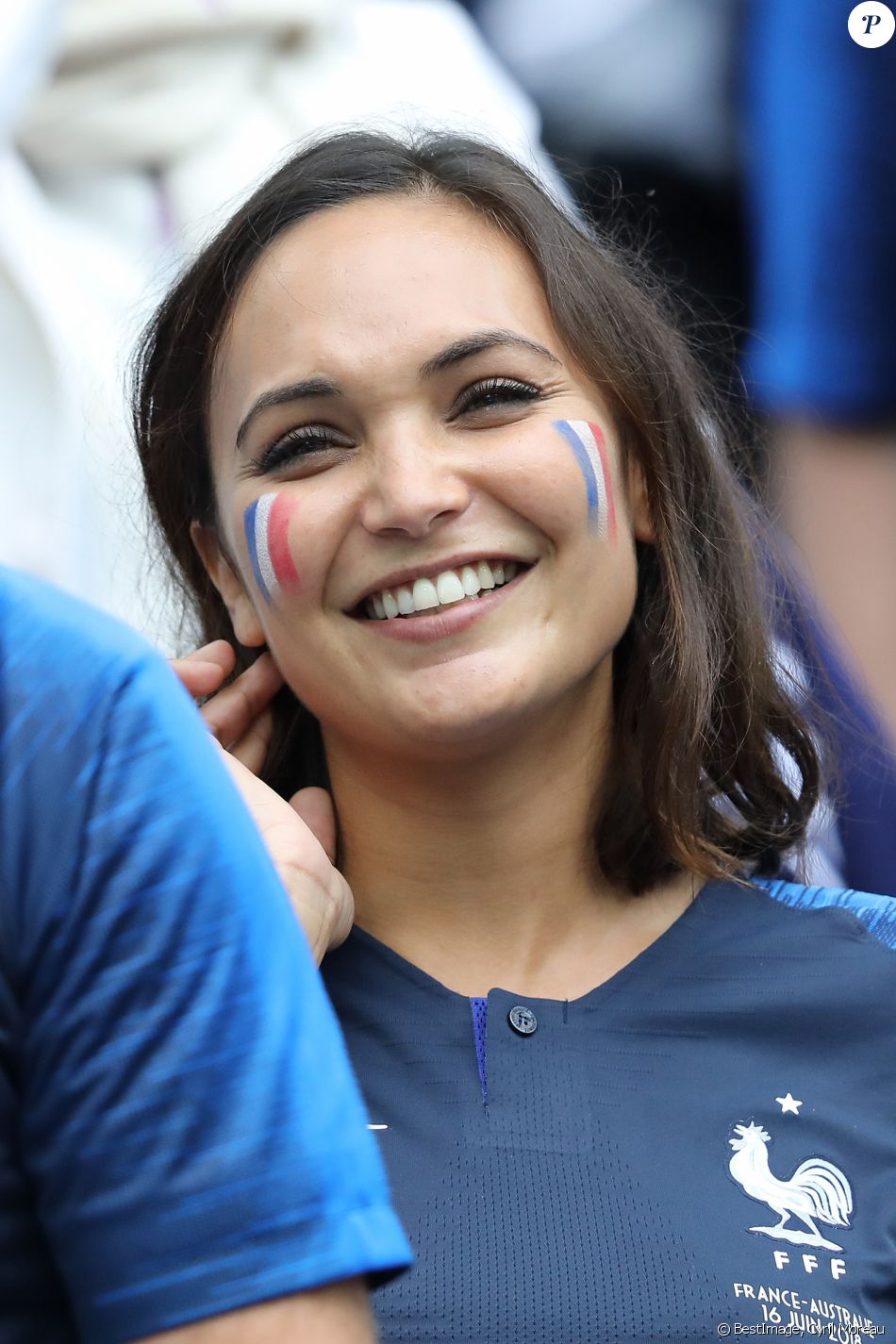 Val rie B gue Miss France 2008 C l brit s Dans Les Tribunes Lors val-rie-b-gue-miss-france-2008-c-l-brit-s-dans-les-tribunes-lors