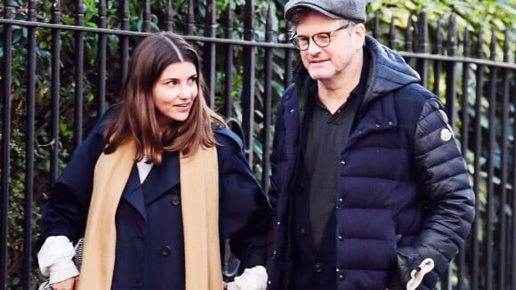 Colin Firth : Balade et câlin en bonne compagnie, 3 mois après son divorce