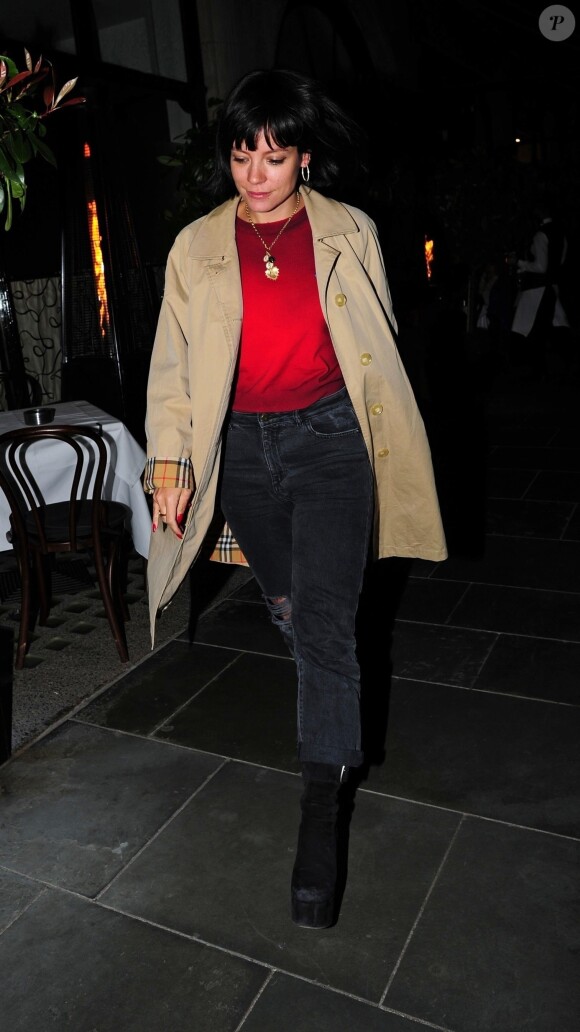 Exclusif - Lily Allen quitte un restaurant à Londres le 11 mars 2020.