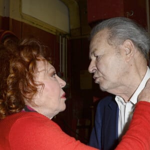 Exclusif - Régine et son frère Maurice Bidermann - People en backstage du concert de Régine au théâtre des Folies Bergère à Paris le 14 février 2016. © Coadic Guirec/Bestimage