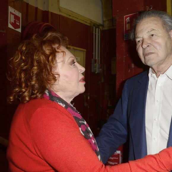 Régine - Exclusif - Régine et son frère Maurice Bidermann - People en backstage du concert de Régine au théâtre des Folies Bergère à Paris le 14 février 2016. © Coadic Guirec/Bestimage