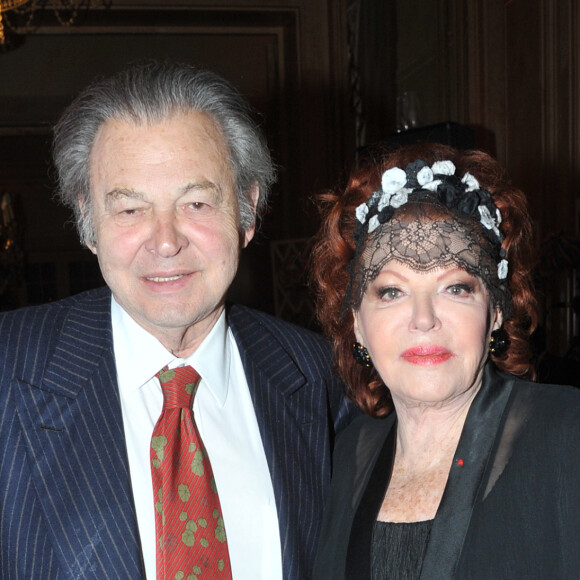 Régine et son frère Maurice Bidermann - Soirée de gala "La guinguette de Régine" en faveur de l'ONG "Les puits du désert" à Paris le 19 novembre 2013.