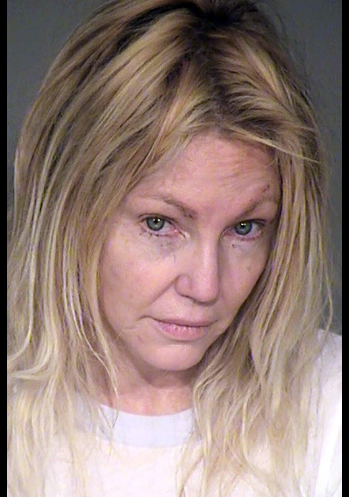 Photo Le Mug Shot De Heather Locklear Apr S Son Arrestation Pour   5509526 Le Mug Shot De Heather Locklear Apres So 1200x0 1 