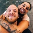 Eddy (Les Anges) pose avec son petit-ami, Fred, sur Instagram - 1er janvier 2020