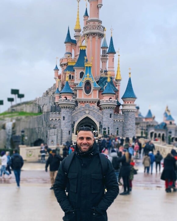 Florian de "Mariés au premier regard" à Disneyland Paris, le 18 novembre 2019