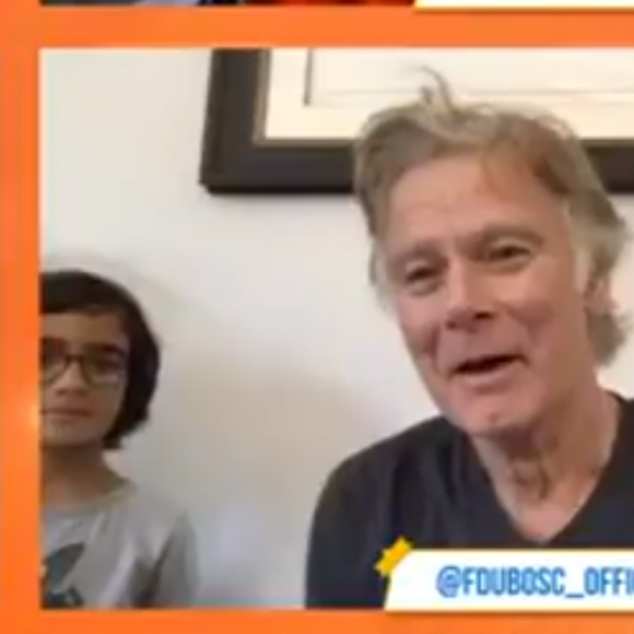 Franck Dubosc et son fils pendant le live d'Arthur sur Instagram le 3 avril 2020.