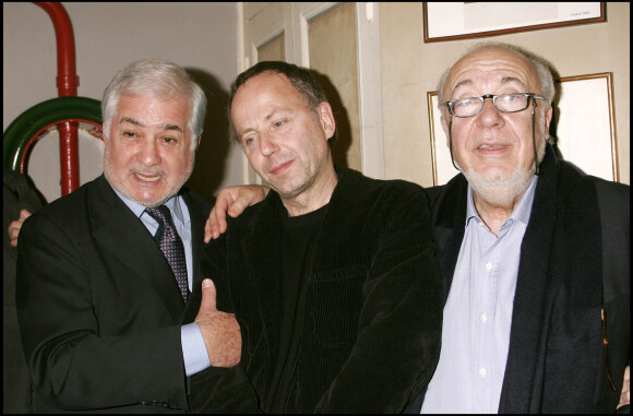 Jean-Laurent Cochet, Jean-Claude Brialy et Fabrice Luchini lors de la pièce Le veilleur de nuit, à Paris, en 2005
