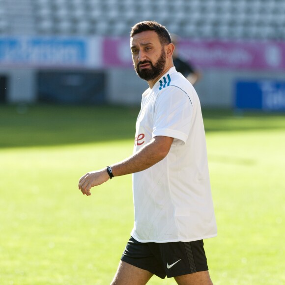 Semi-exclusif - Cyril Hanouna - Pour la 12ème année consécutive, l'association "Plus fort la vie" créée par JC Darmon, a organisé un match de football en présence de nombreuses personnalités au stade Jean Bouin à Paris, le 15 octobre 2017. Ce match, soutenu par de nombreux sponsors, a permis une très belle recette qui viendra en aide aux enfants de l'association. © Pierre Perusseau/Bestimage15/10/2017 - Paris