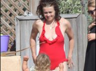 Helena Bonham Carter : la très originale comédienne britannique en maillot à la plage, a vraiment... zéro complexe ! Merci !