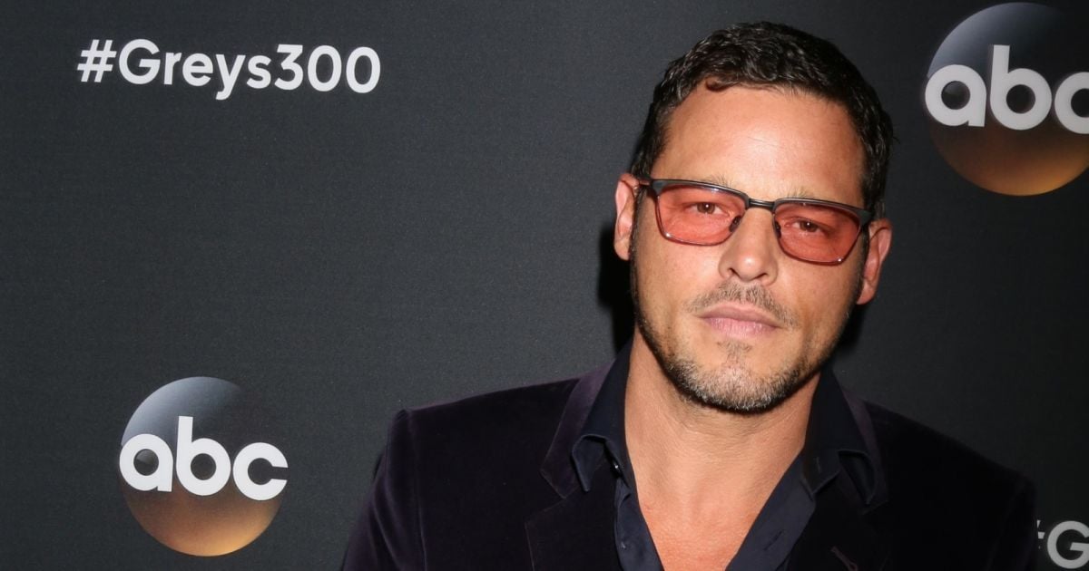 LES GREYS LES ON FARCASTER visual data 4