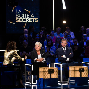 Exclusif - Faustine Bollaert, Mimie Mathy, Olivier Minne, Sheila - Enregistrement de l'émission "La Boîte à secrets 4" à Paris, présentée par F.Bollaert, et diffusée le 10 avril sur France 3. Le 23 janvier 2020 © Tiziano Da Silva / Bestimage